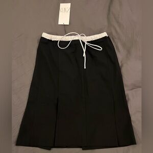 Zara pleated skirt - size xs